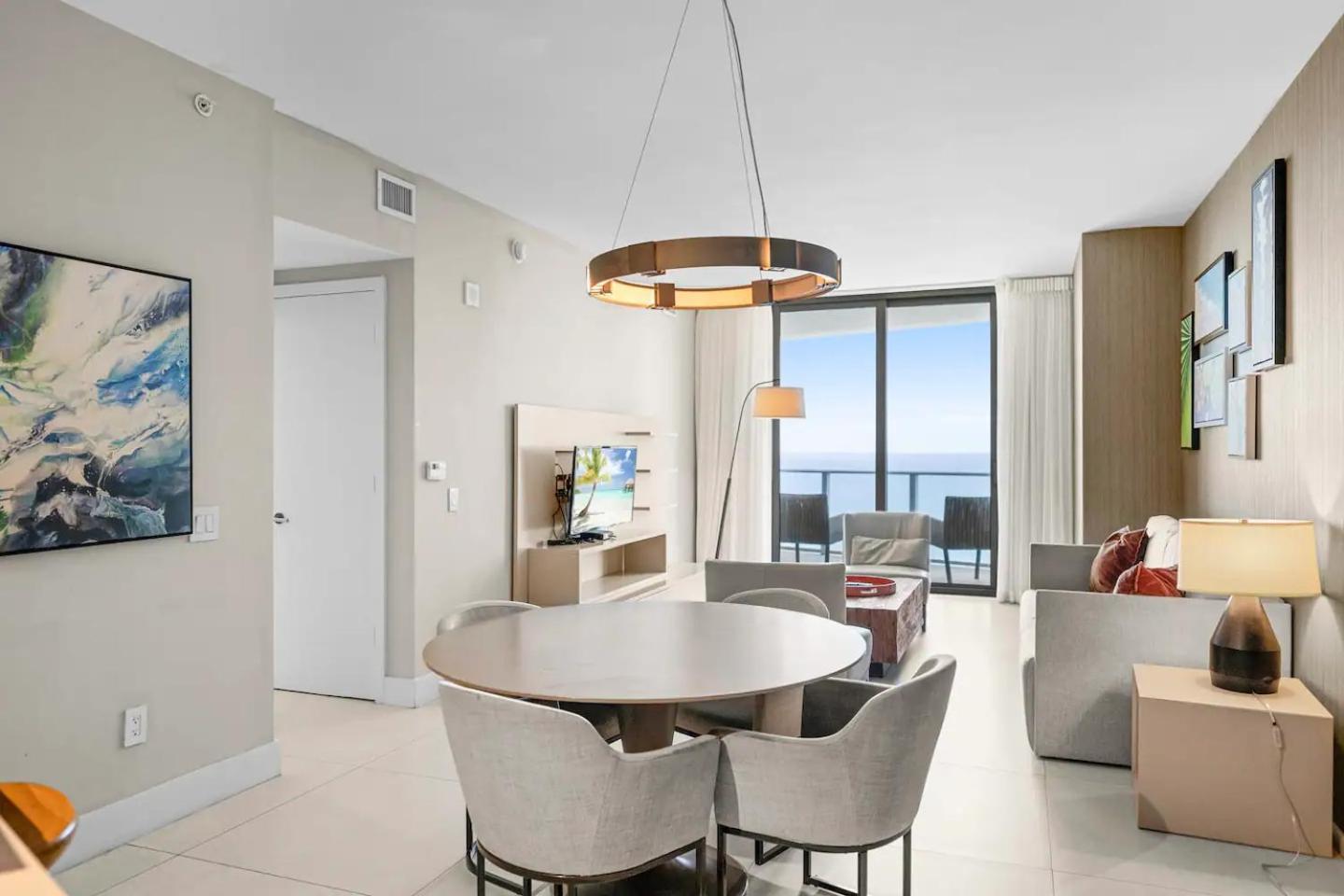 Upscale Comfort And Breathtaking Views At H Hollywood Residences By Zelloo Beverley Beach ภายนอก รูปภาพ